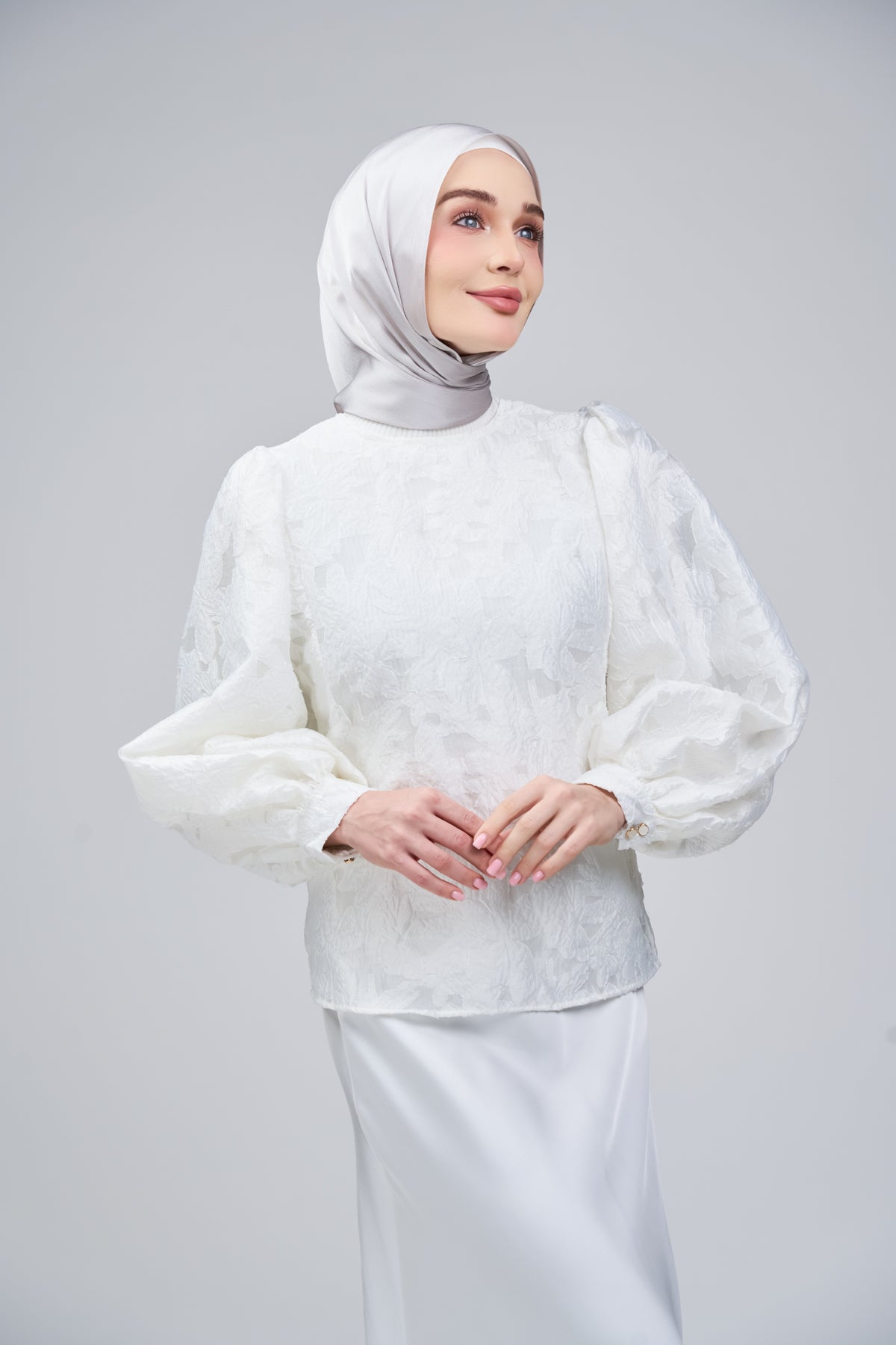 HoodX B.E in Silver Taupe