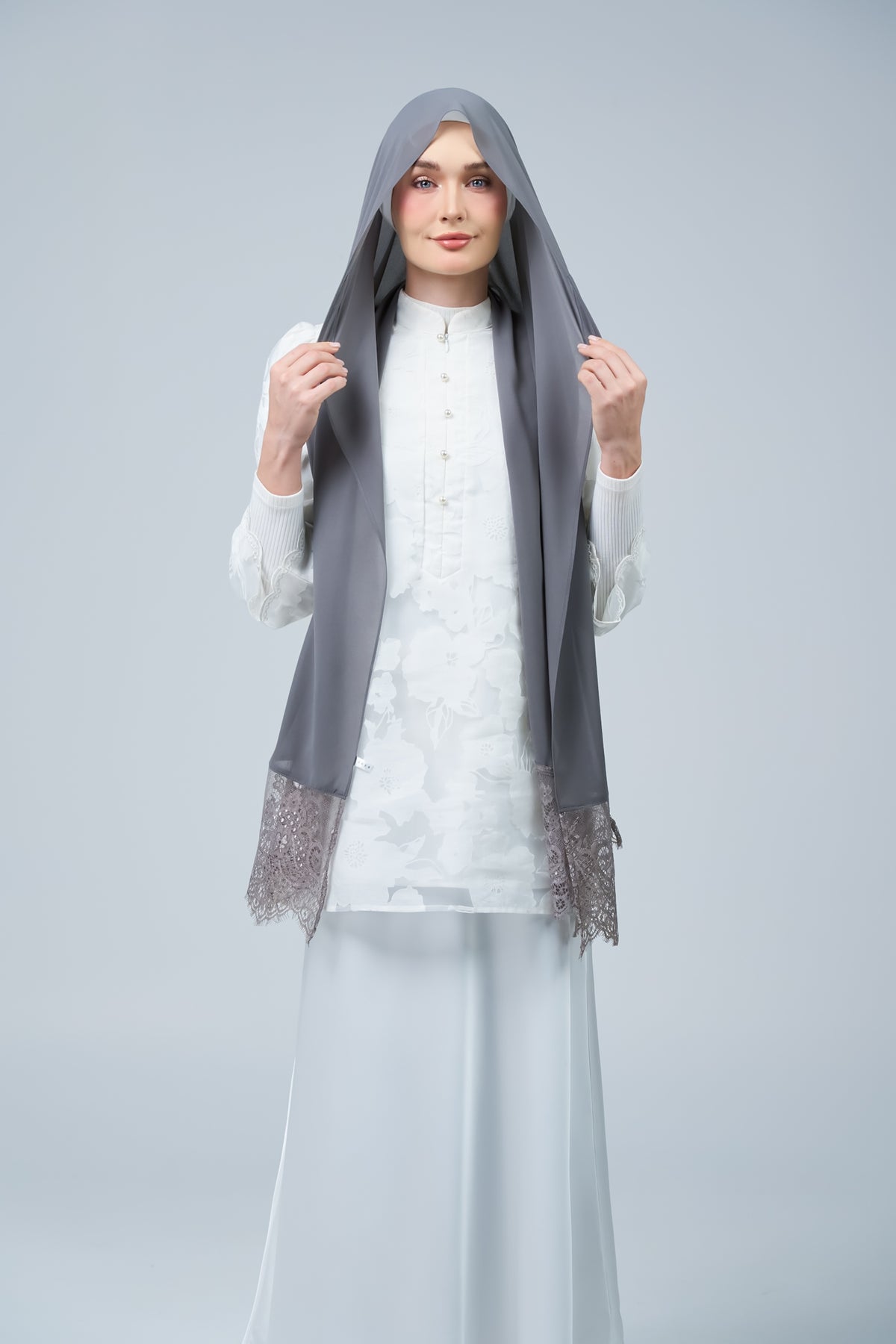 HoodX Lace in Deep Grey