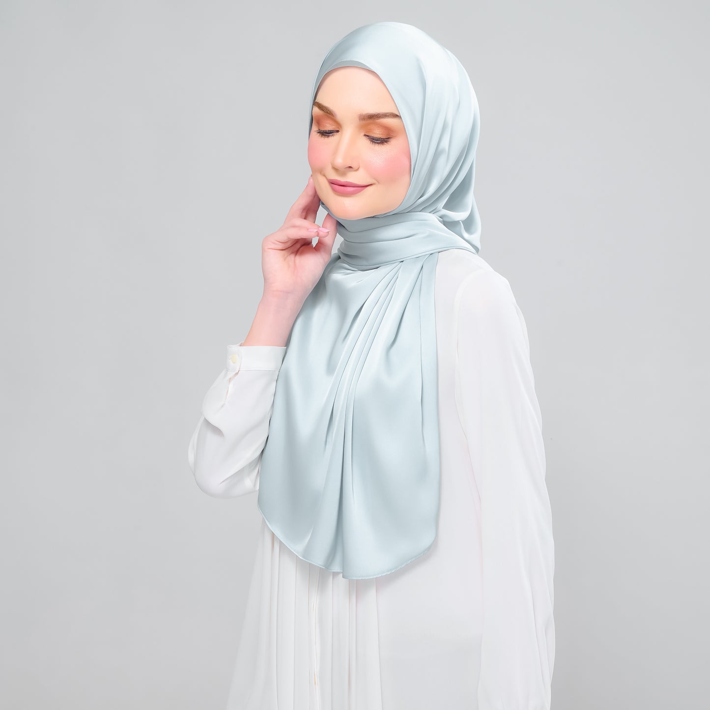 Instant Tag n' Go Shawl  | Satin Silk in Caribbean Mint