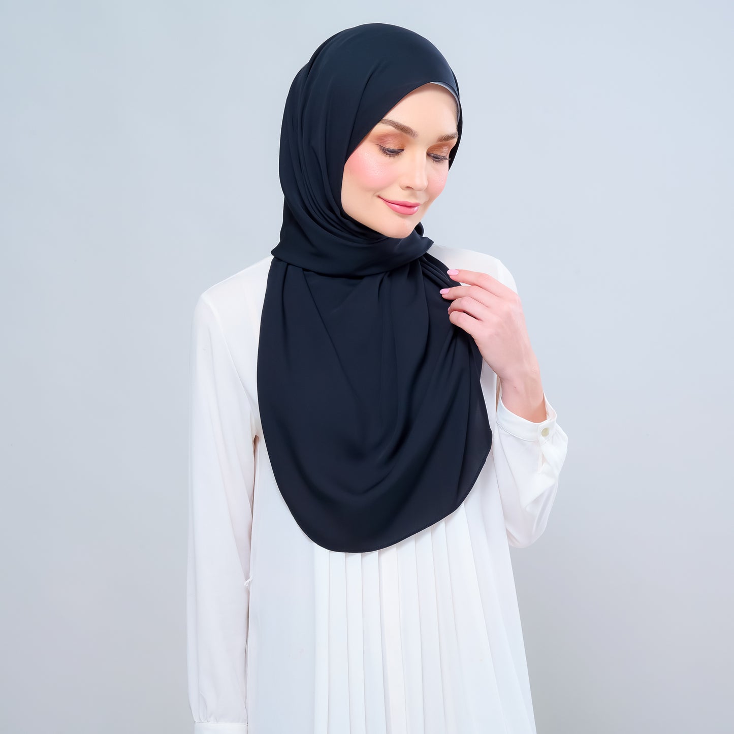 Instant Tag n' Go Shawl l Chiffon Silk 1.0 in Pitch Black