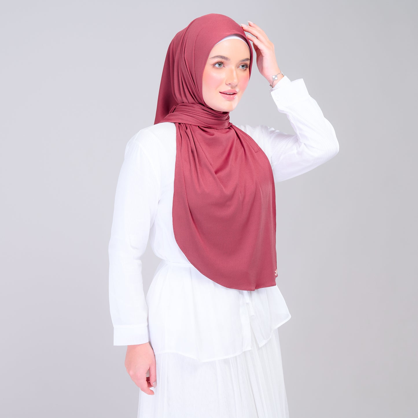 Instant Tag n' Go Shawl | Ribbed Jersey in Deep Raspberry