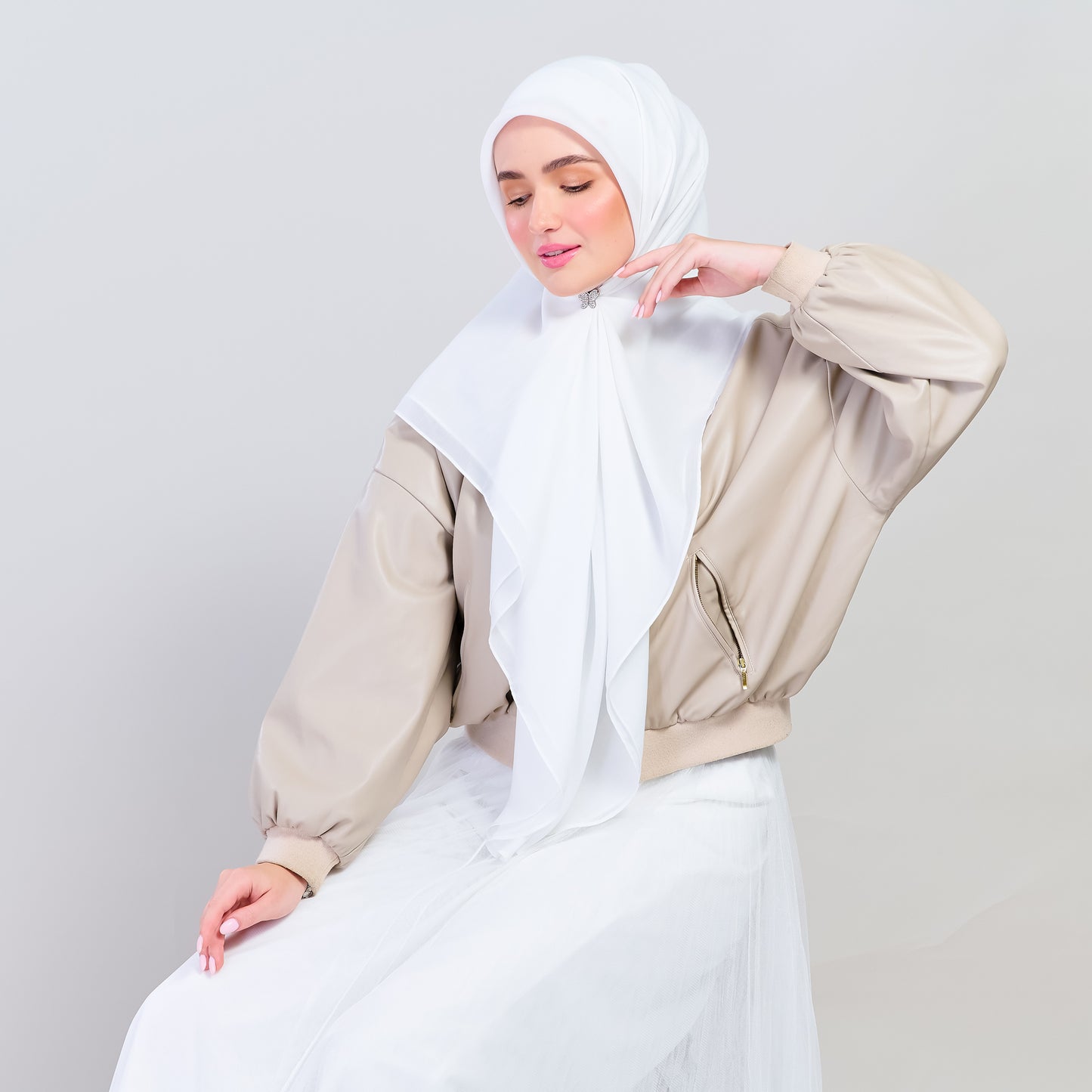 Bawal Dian in Bridal White