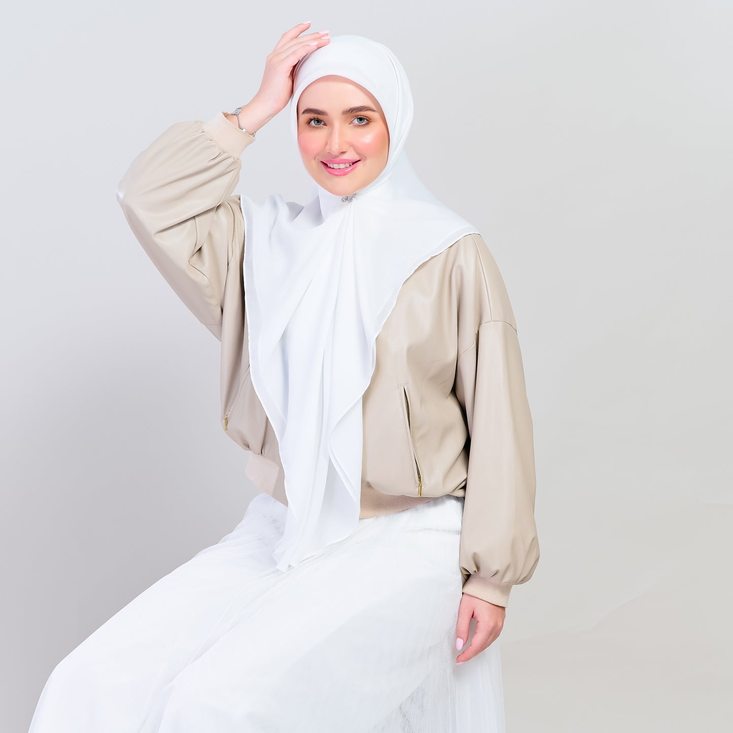 Bawal Dian in Bridal White