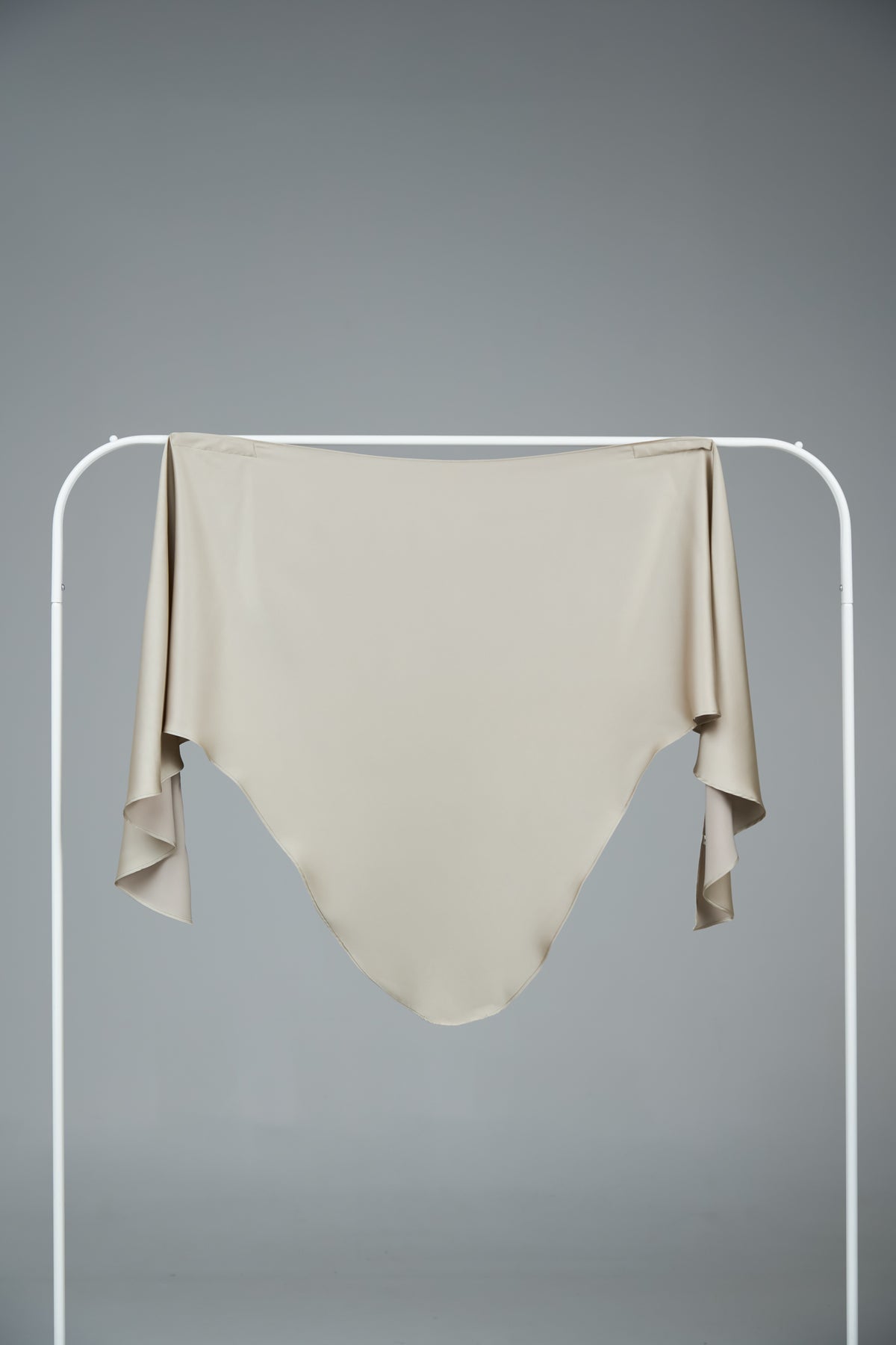 FlowX | Armani Silk in Silver Taupe