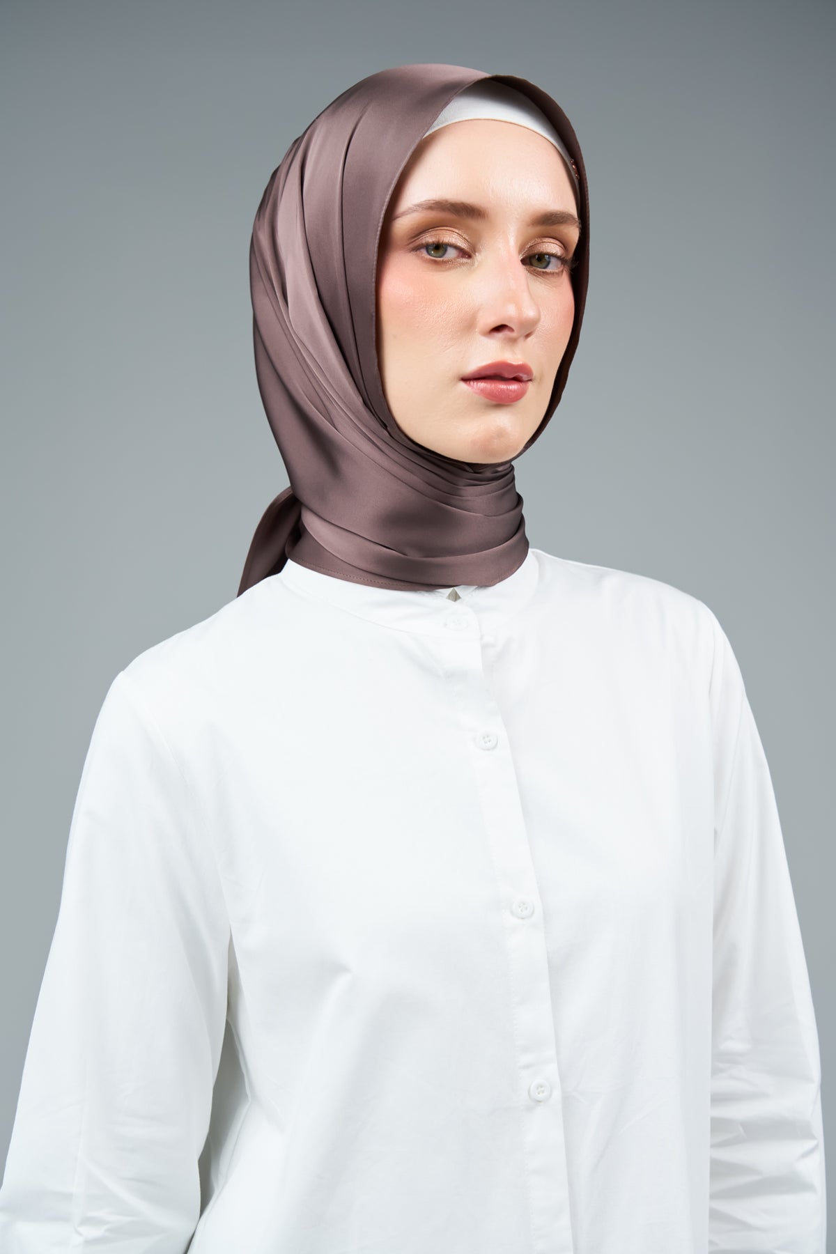 FlowX | Armani Silk in Truffle