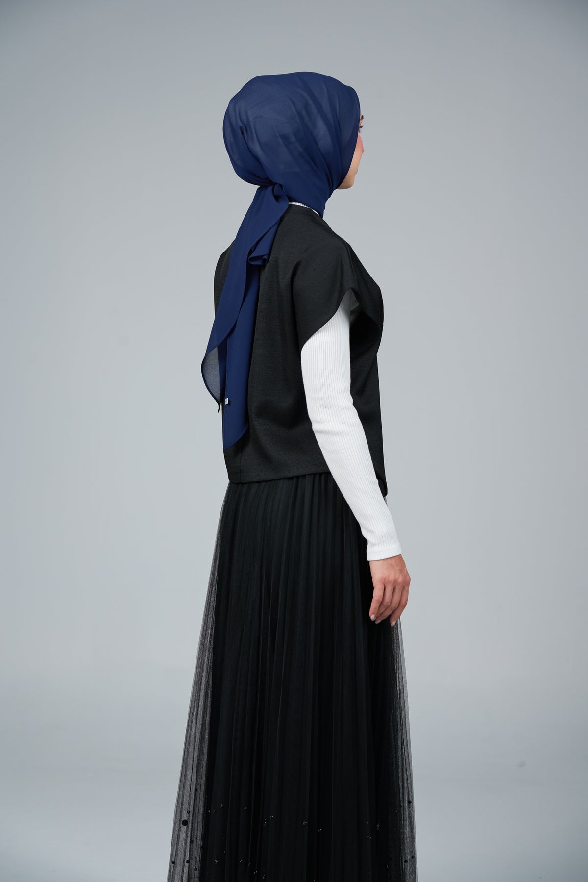 FlowX | Pearl Chiffon in Navy