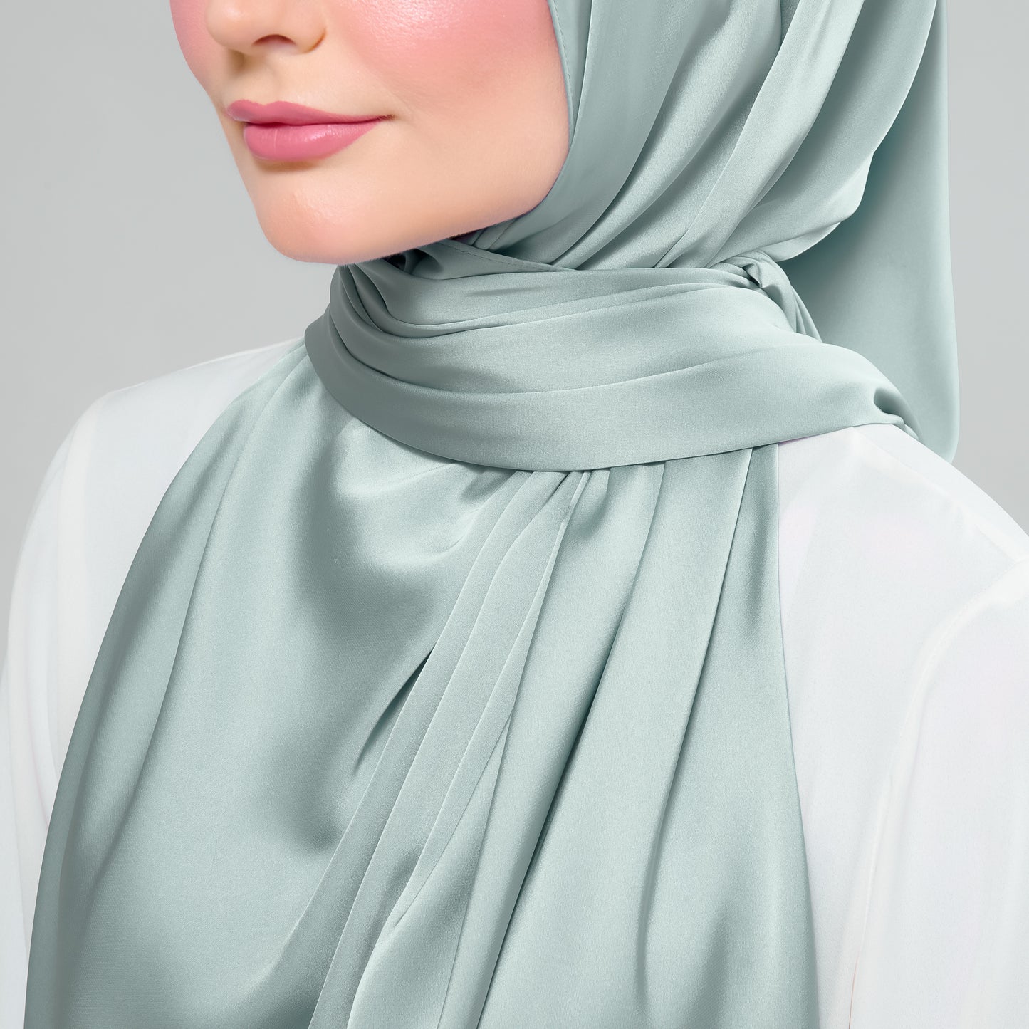 Instant Tag n' Go Shawl | Satin Bulle in Mint Green
