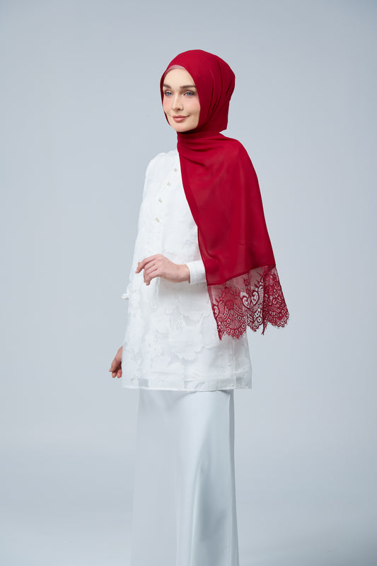 HoodX Lace in Maroon