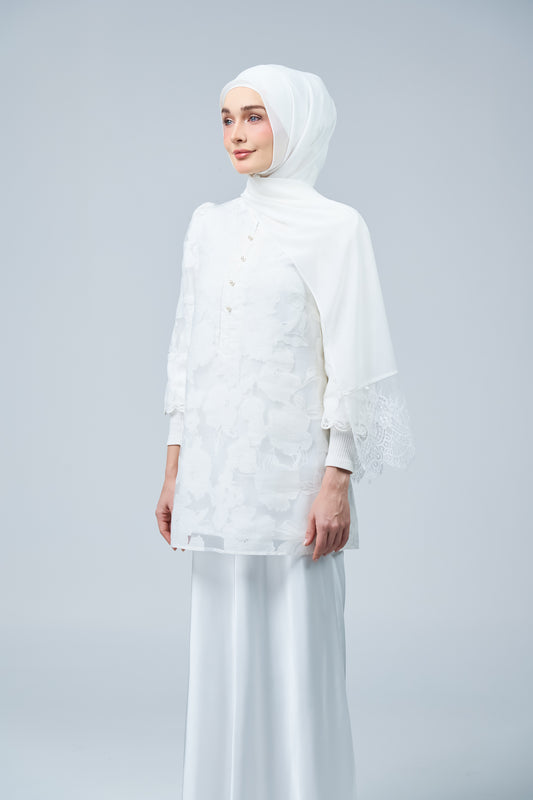 HoodX Lace in Pure White