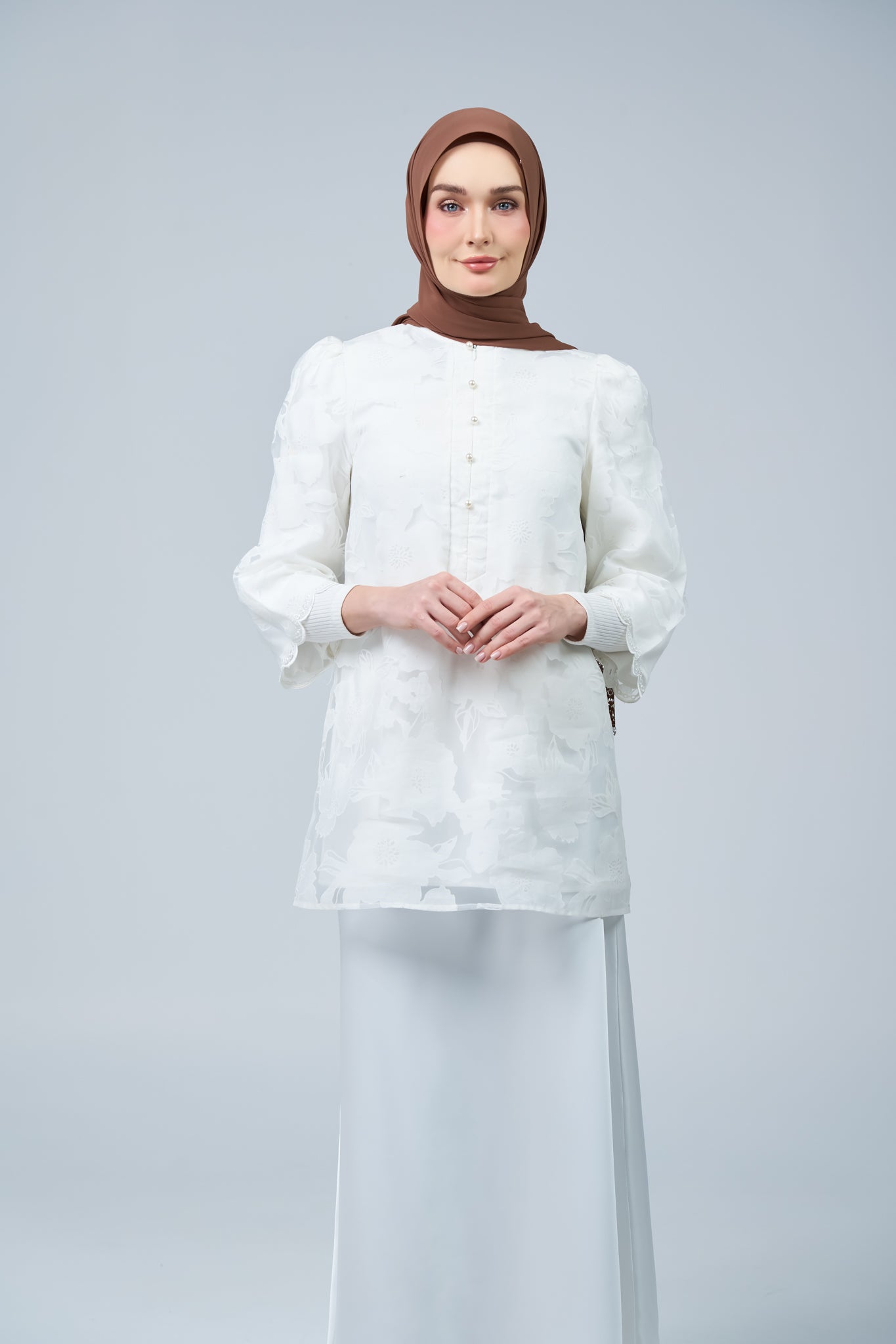 HoodX Lace in Rich Brown