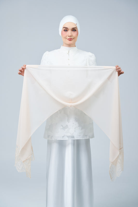 HoodX Lace in Light Nude