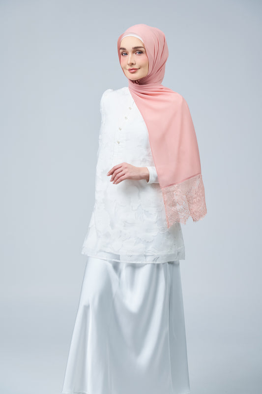 HoodX Lace in Oyster Pink