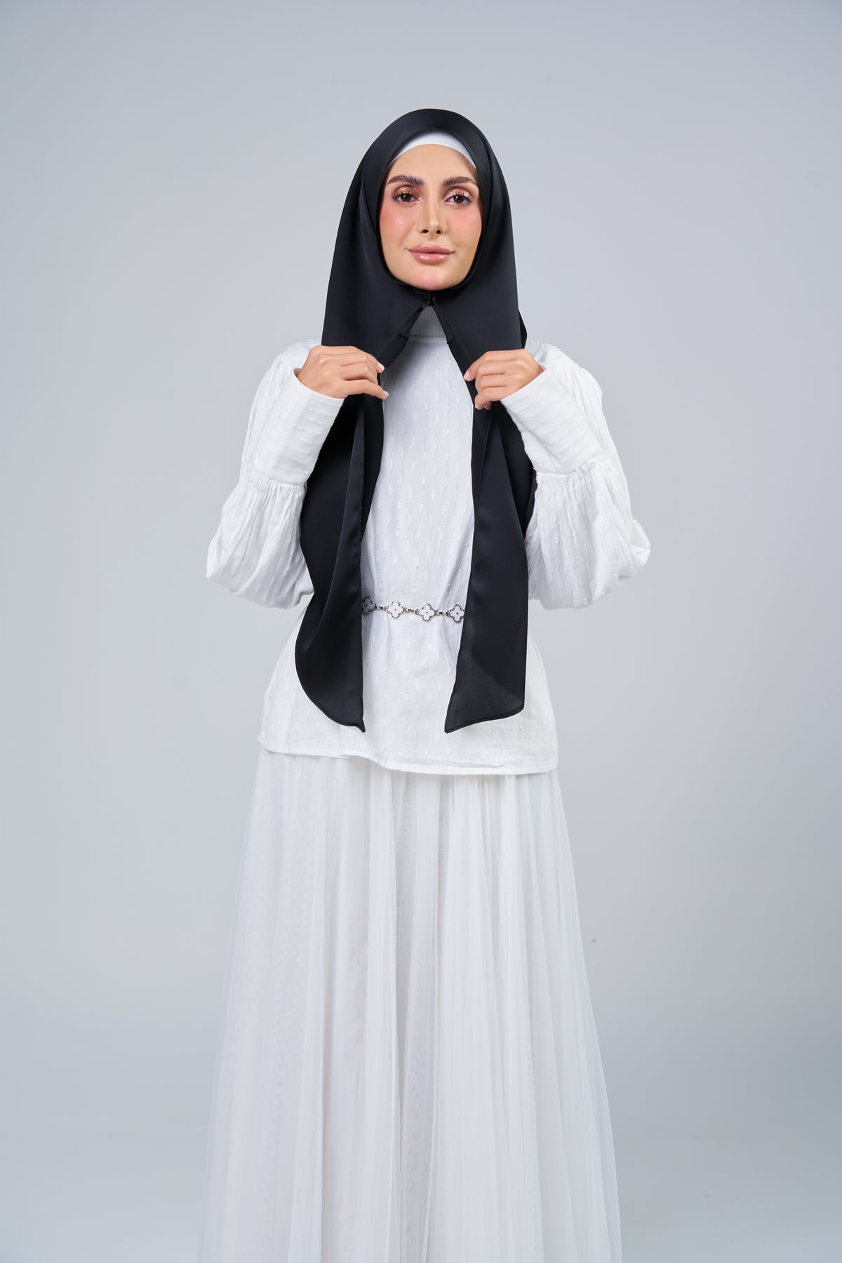 HoodX Luxe Volume 02 in Black