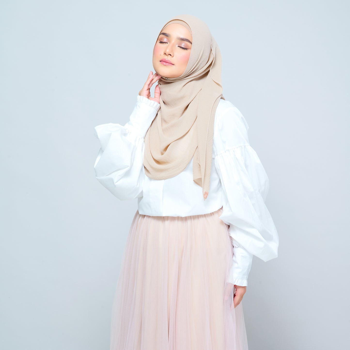 Newbie Ironless Set in Nude