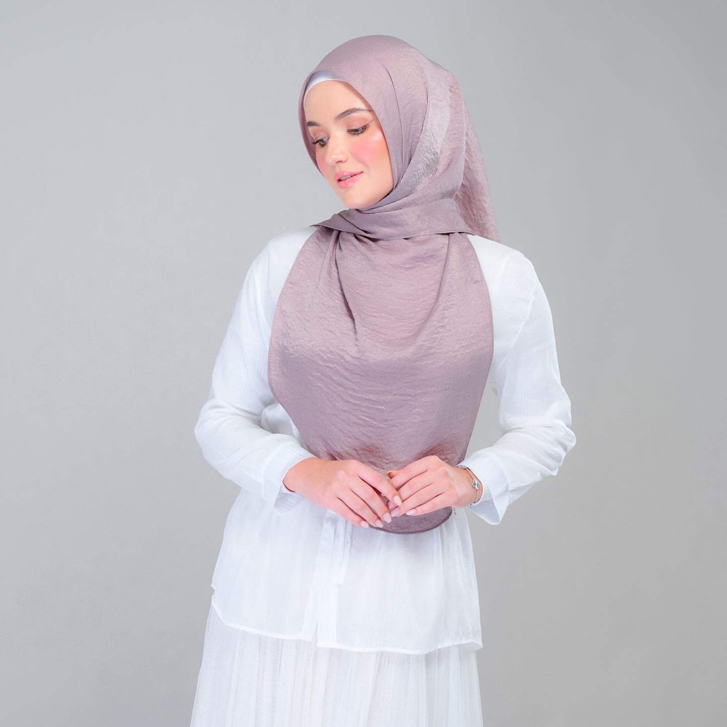 Instant Tag n' Go Shawl | Textured Silk in Ash Taupe