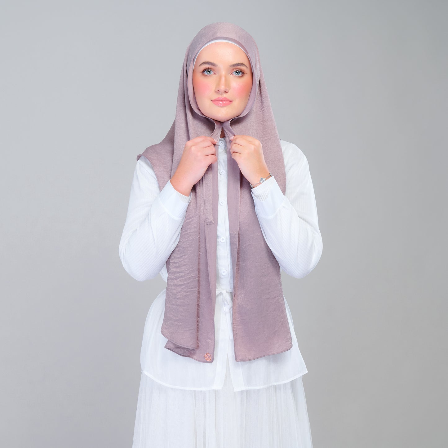 Instant Tag n' Go Shawl | Textured Silk in Ash Taupe