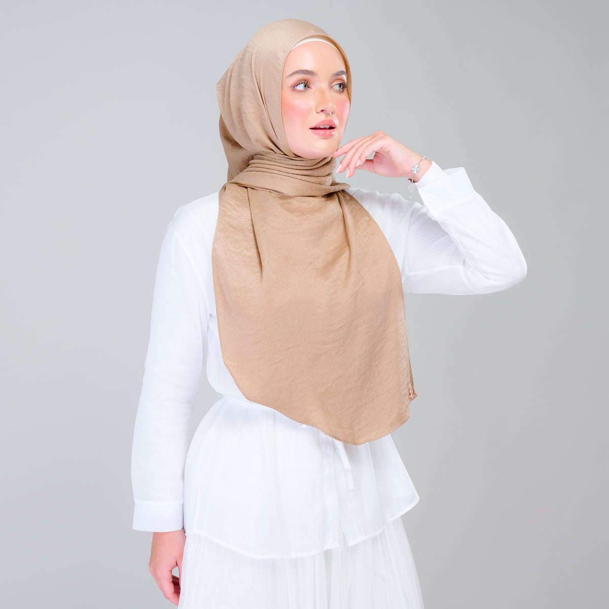 Instant Tag n' Go Shawl | Textured Silk in Caramel Latte