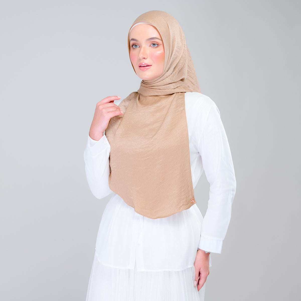 Instant Tag n' Go Shawl | Textured Silk in Caramel Latte