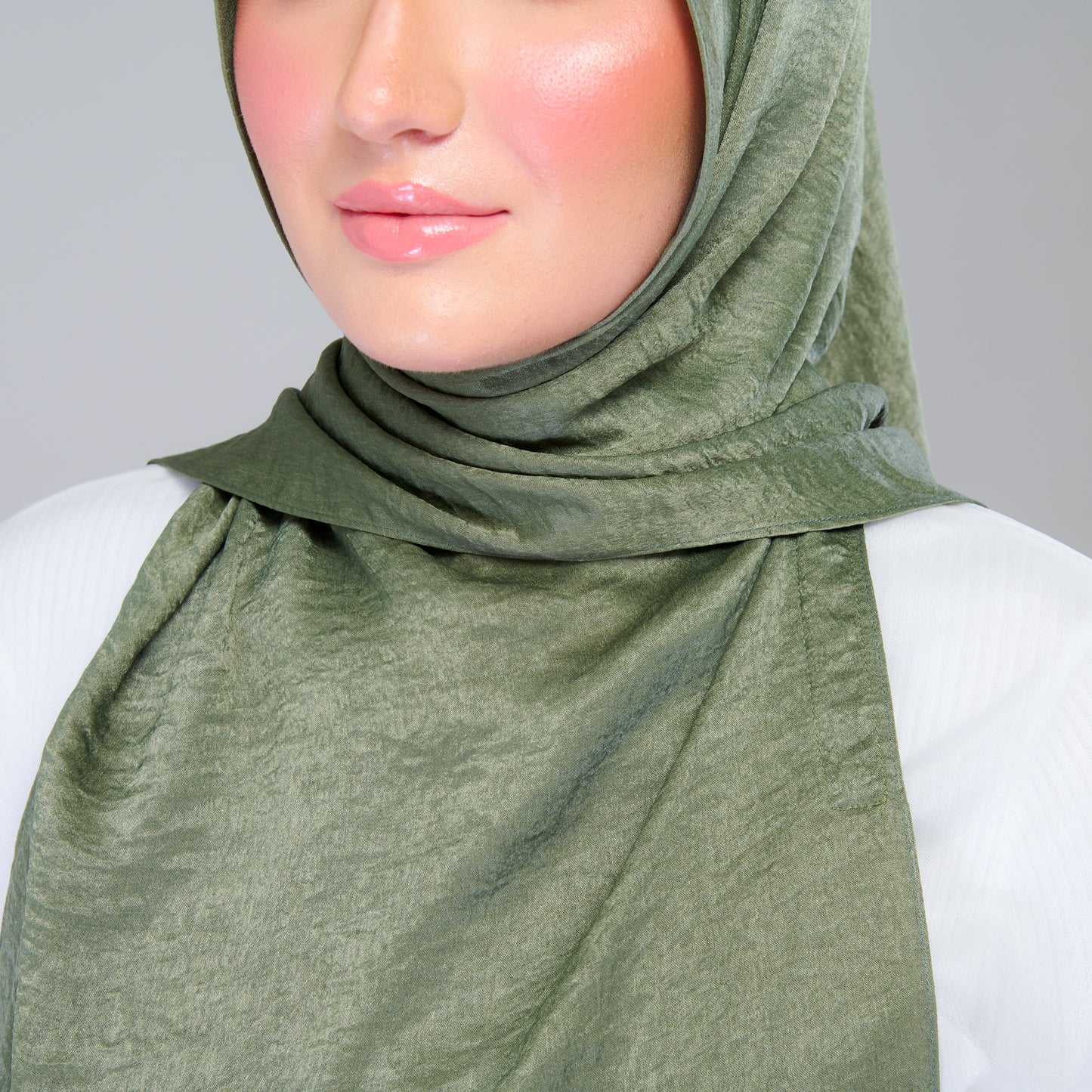 Instant Tag n' Go Shawl | Textured Silk in Dark Olive