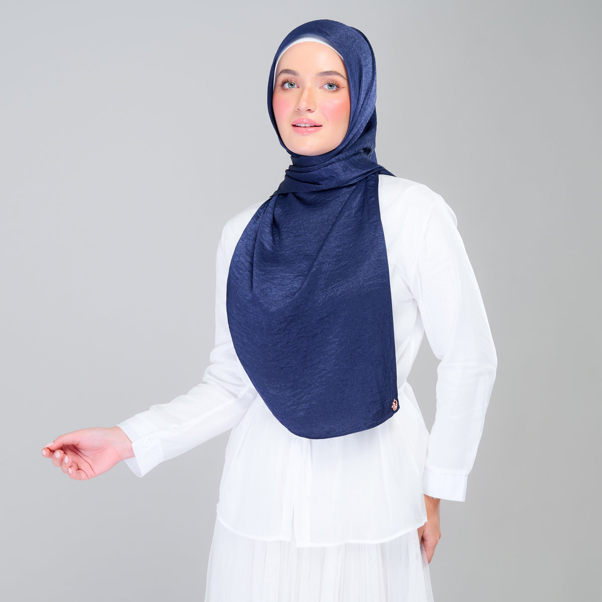 Instant Tag n' Go Shawl | Textured Silk in Navy Blue