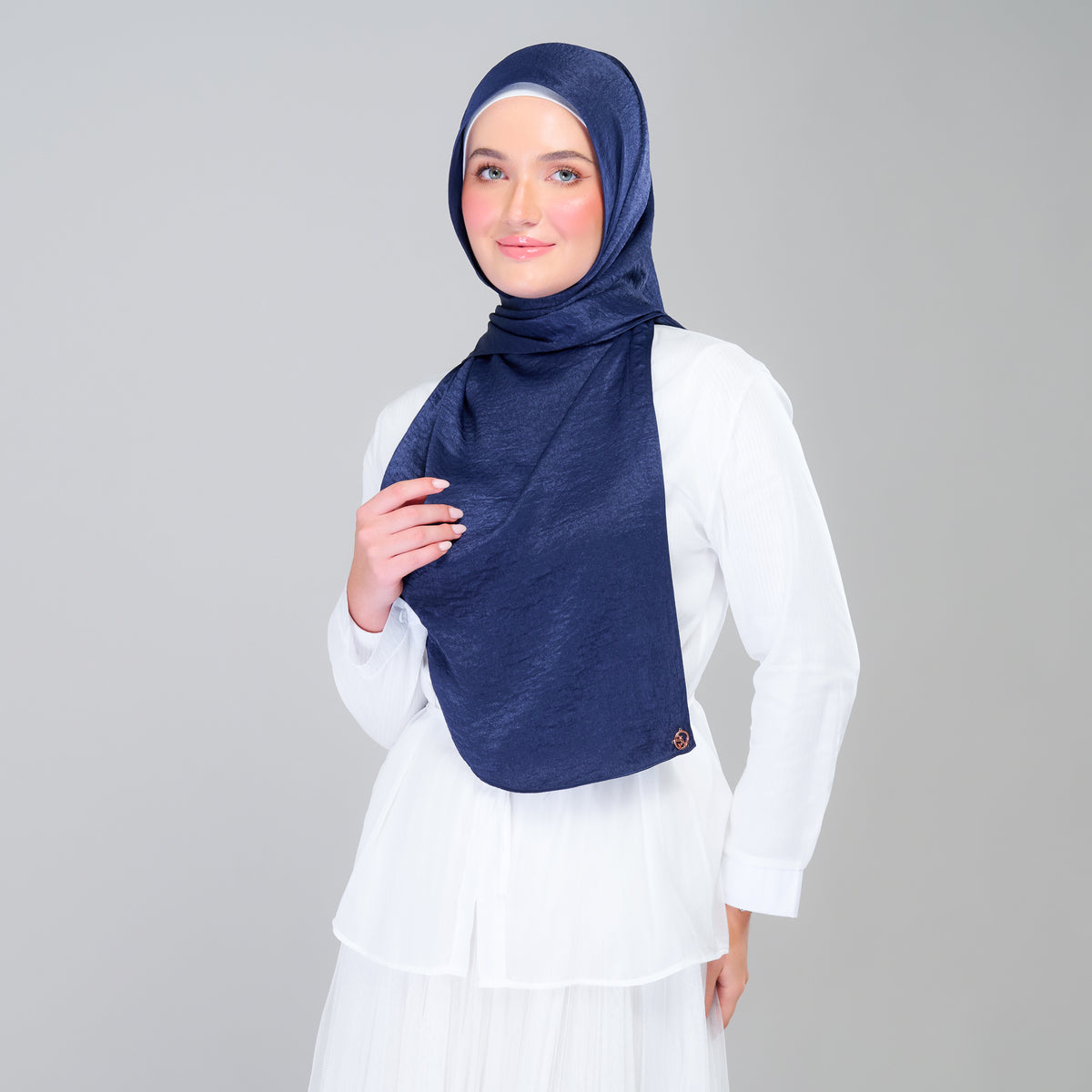 Instant Tag n' Go Shawl | Textured Silk in Navy Blue