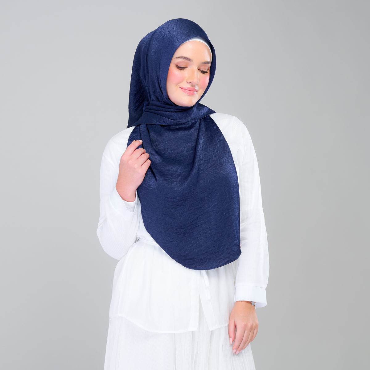 Instant Tag n' Go Shawl | Textured Silk in Navy Blue