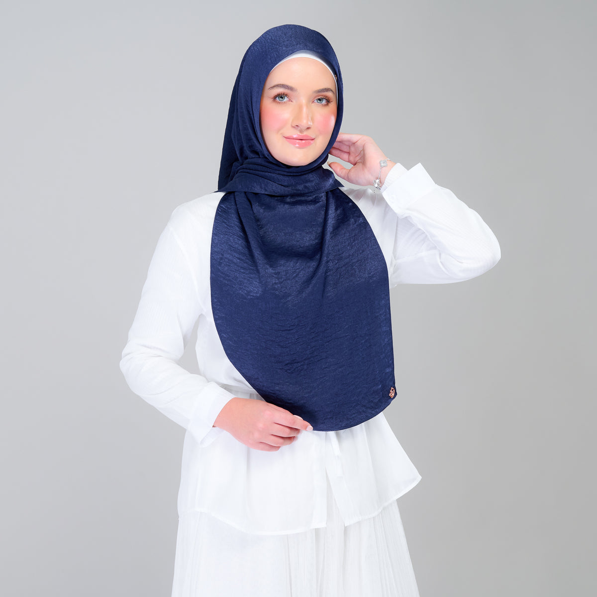 Instant Tag n' Go Shawl | Textured Silk in Navy Blue