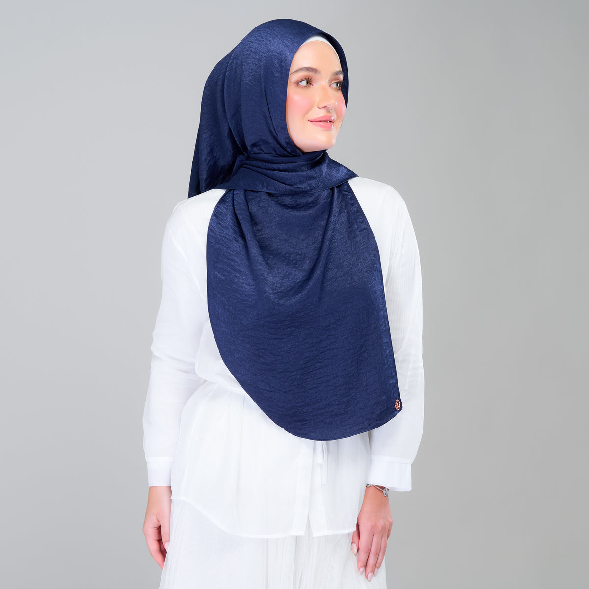 Instant Tag n' Go Shawl | Textured Silk in Navy Blue