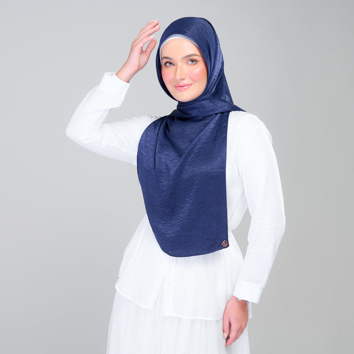 Instant Tag n' Go Shawl | Textured Silk in Navy Blue