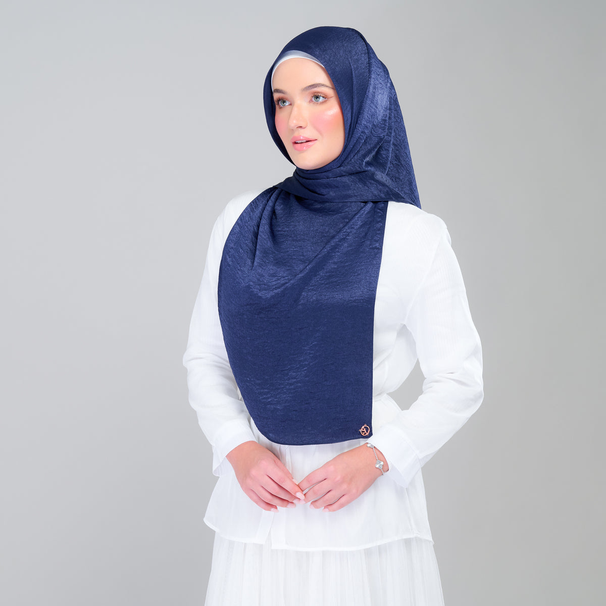 Instant Tag n' Go Shawl | Textured Silk in Navy Blue