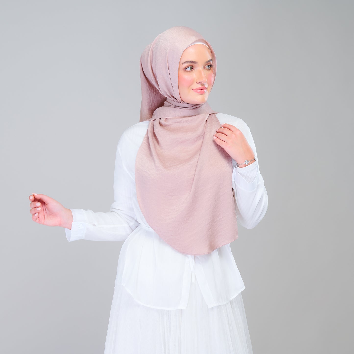 Instant Tag n' Go Shawl | Textured Silk in Nude Rose