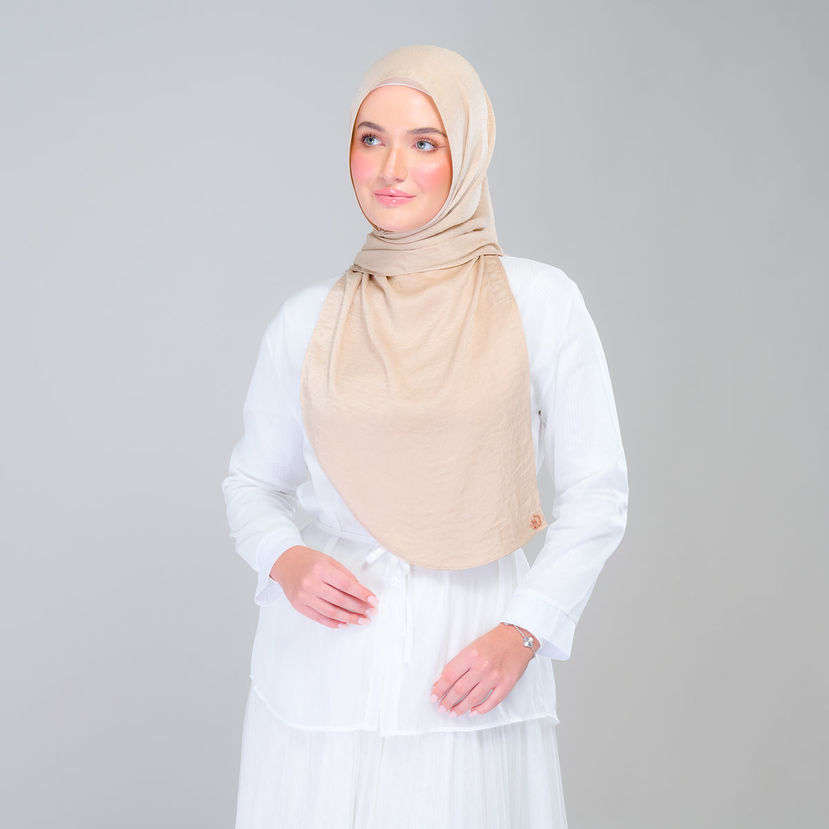 Instant Tag n' Go Shawl | Textured Silk in Nude Sand