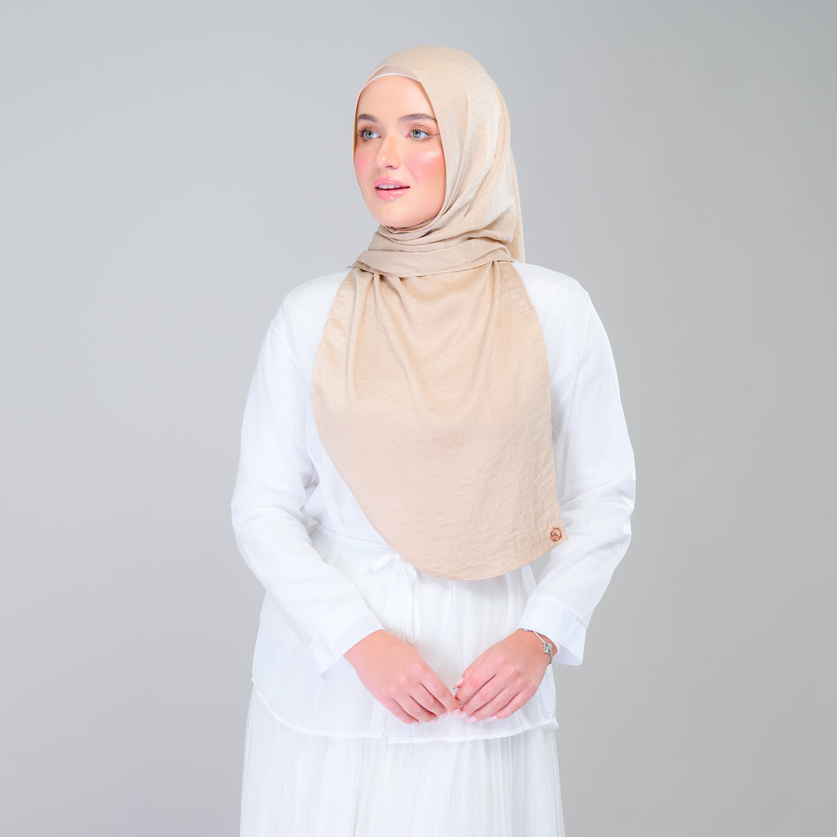 Instant Tag n' Go Shawl | Textured Silk in Nude Sand