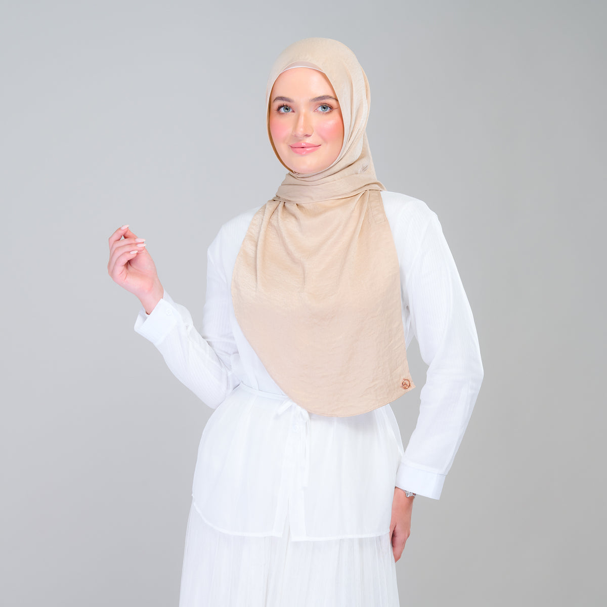 Instant Tag n' Go Shawl | Textured Silk in Nude Sand