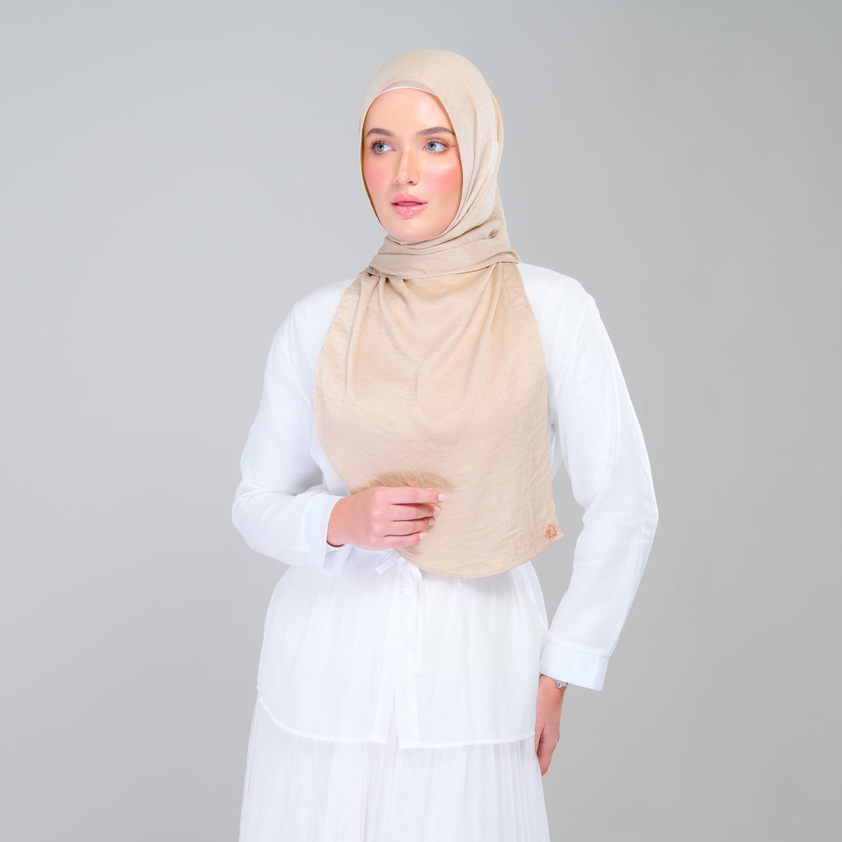 Instant Tag n' Go Shawl | Textured Silk in Nude Sand