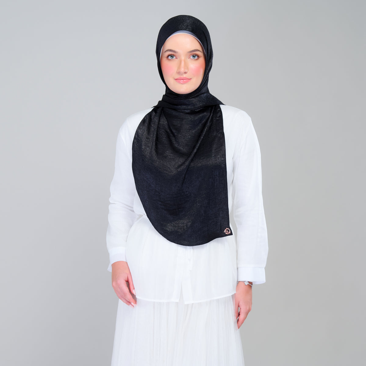 Instant Tag n' Go Shawl | Textured Silk in Black