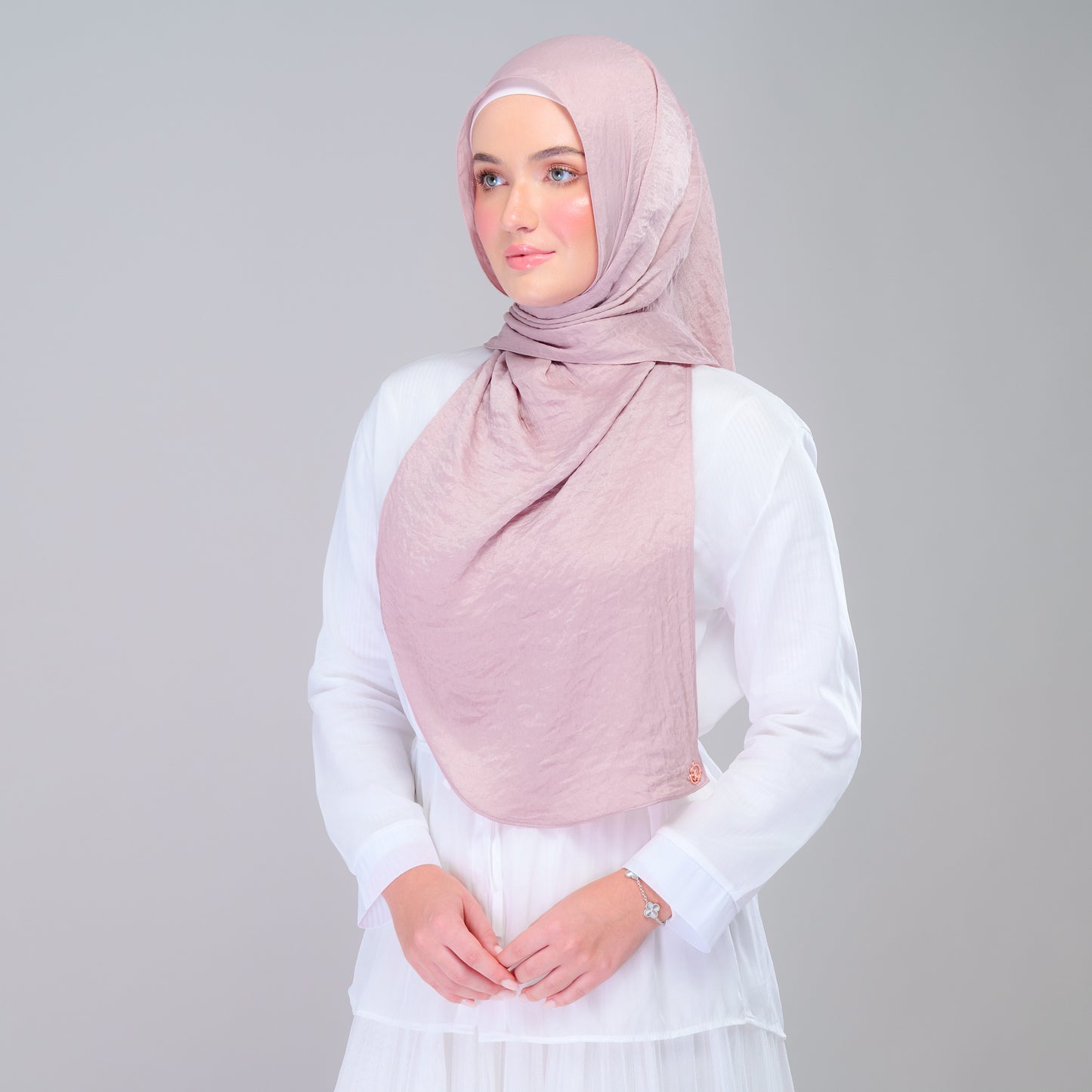 Instant Tag n' Go Shawl | Textured Silk in Soft Pink