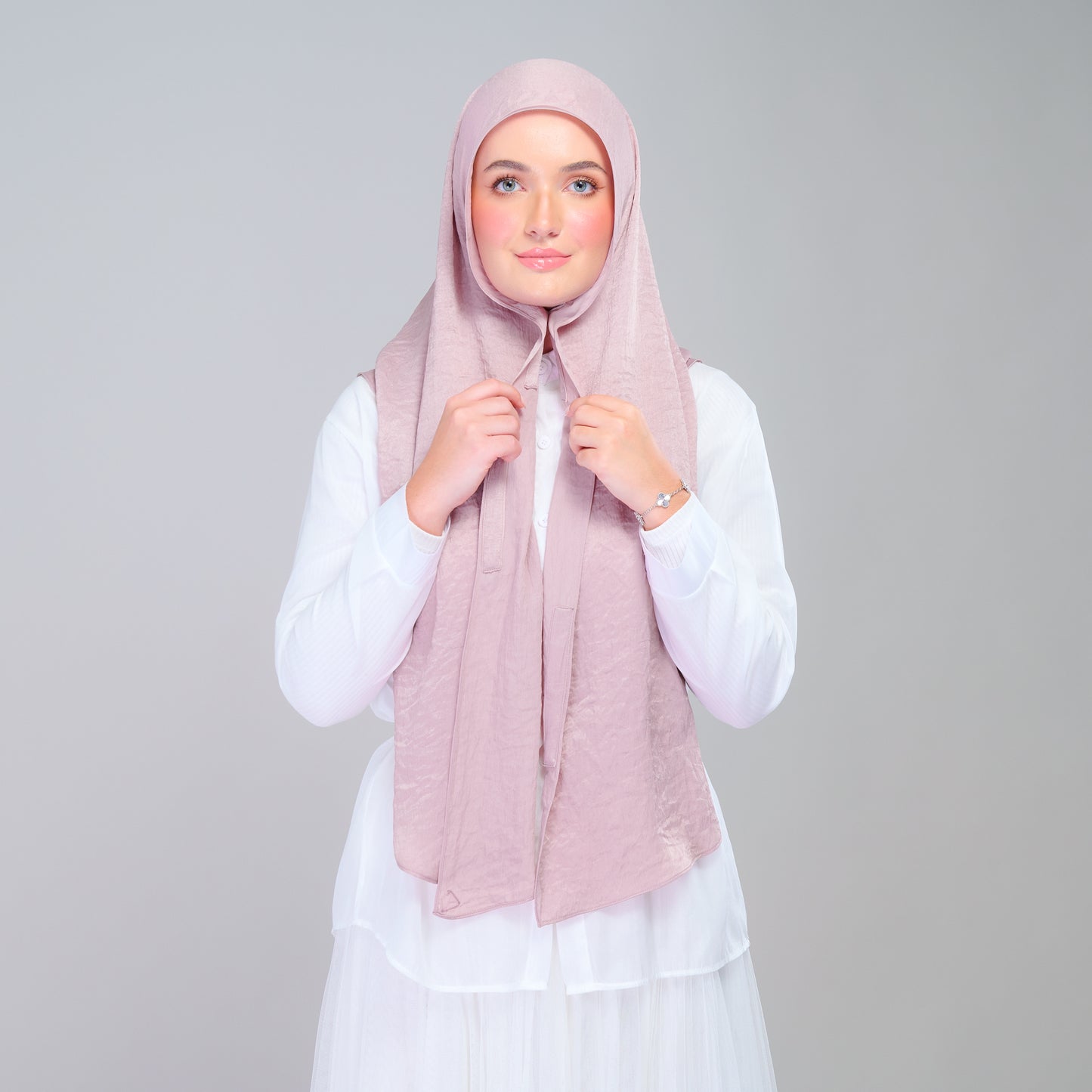 Instant Tag n' Go Shawl | Textured Silk in Soft Pink