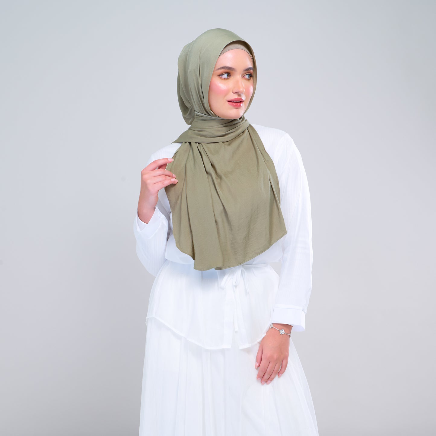 Instant Eden Tag n' Go in Matcha Green