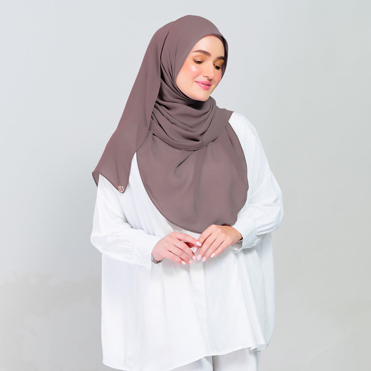 3IN1 Instant Noir Tag n' Go Max in Mocha Taupe