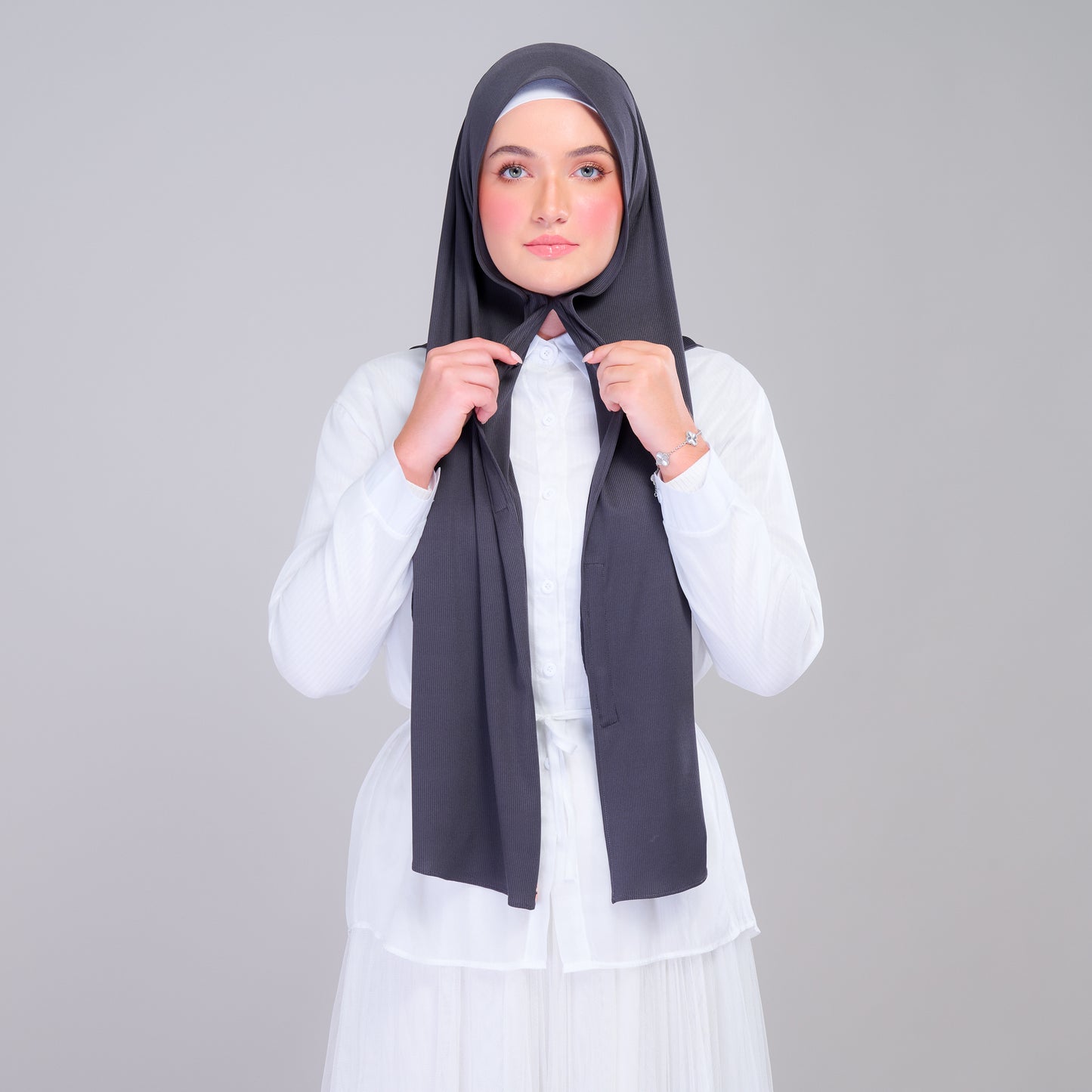 Instant Tag n' Go Shawl | Ribbed Jersey in Metro Grey
