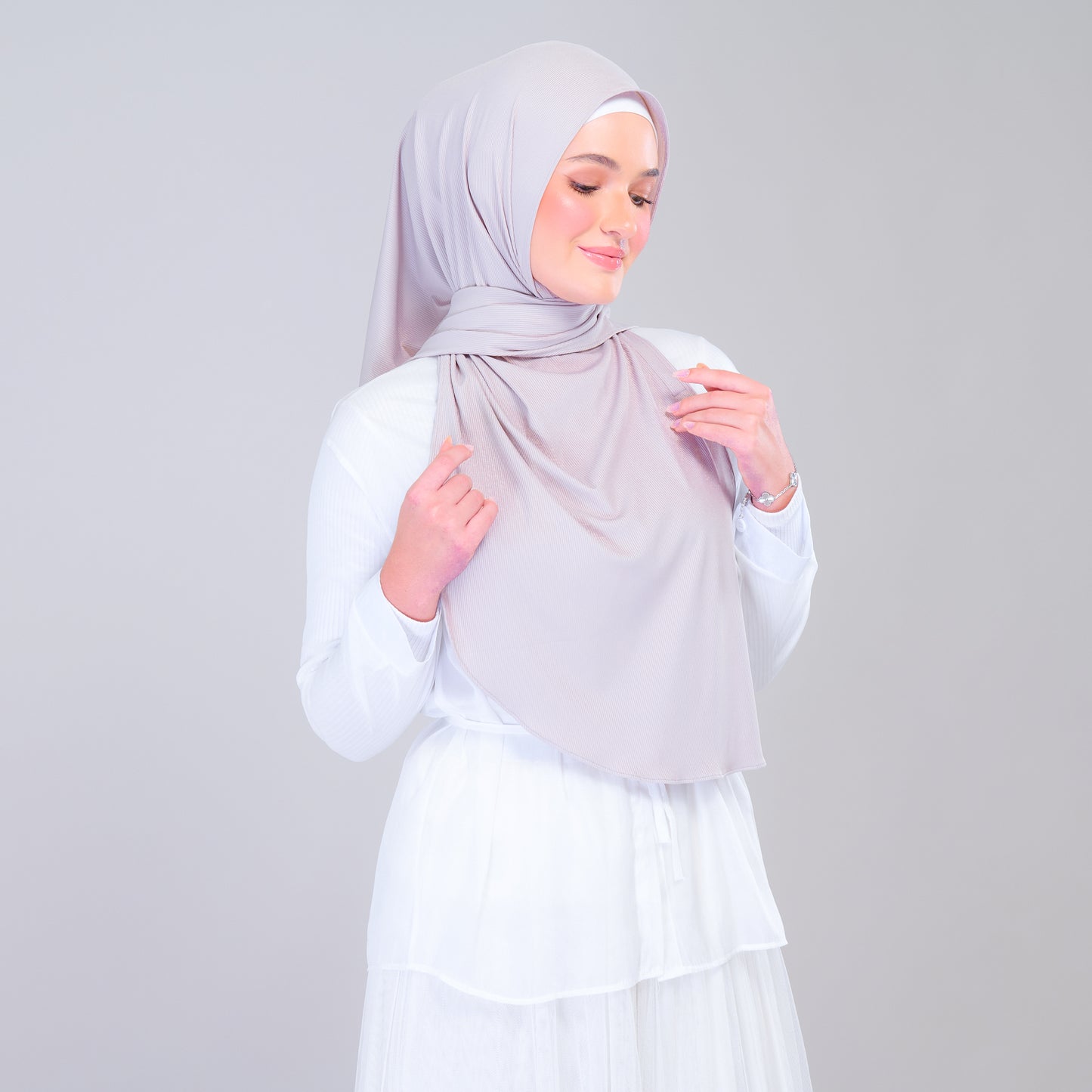 Instant Tag n' Go Shawl | Ribbed Jersey in Taupe