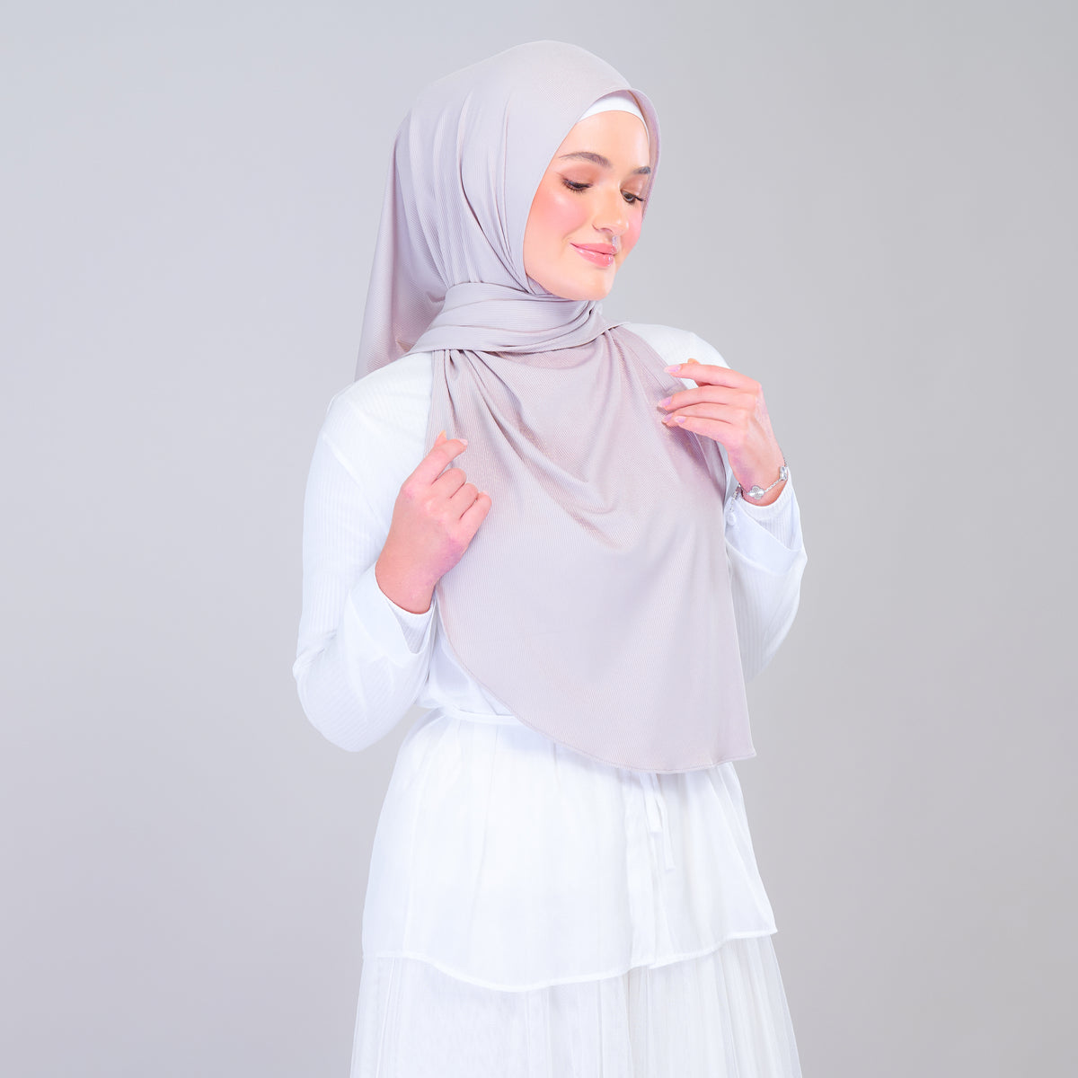 Instant Tag n' Go Shawl | Ribbed Jersey in Taupe