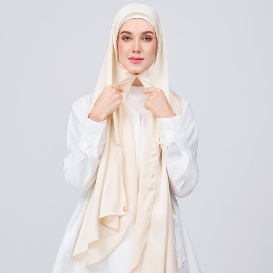 Instant Tag n' Go Shawl | Satin Bulle in Bridal Cream