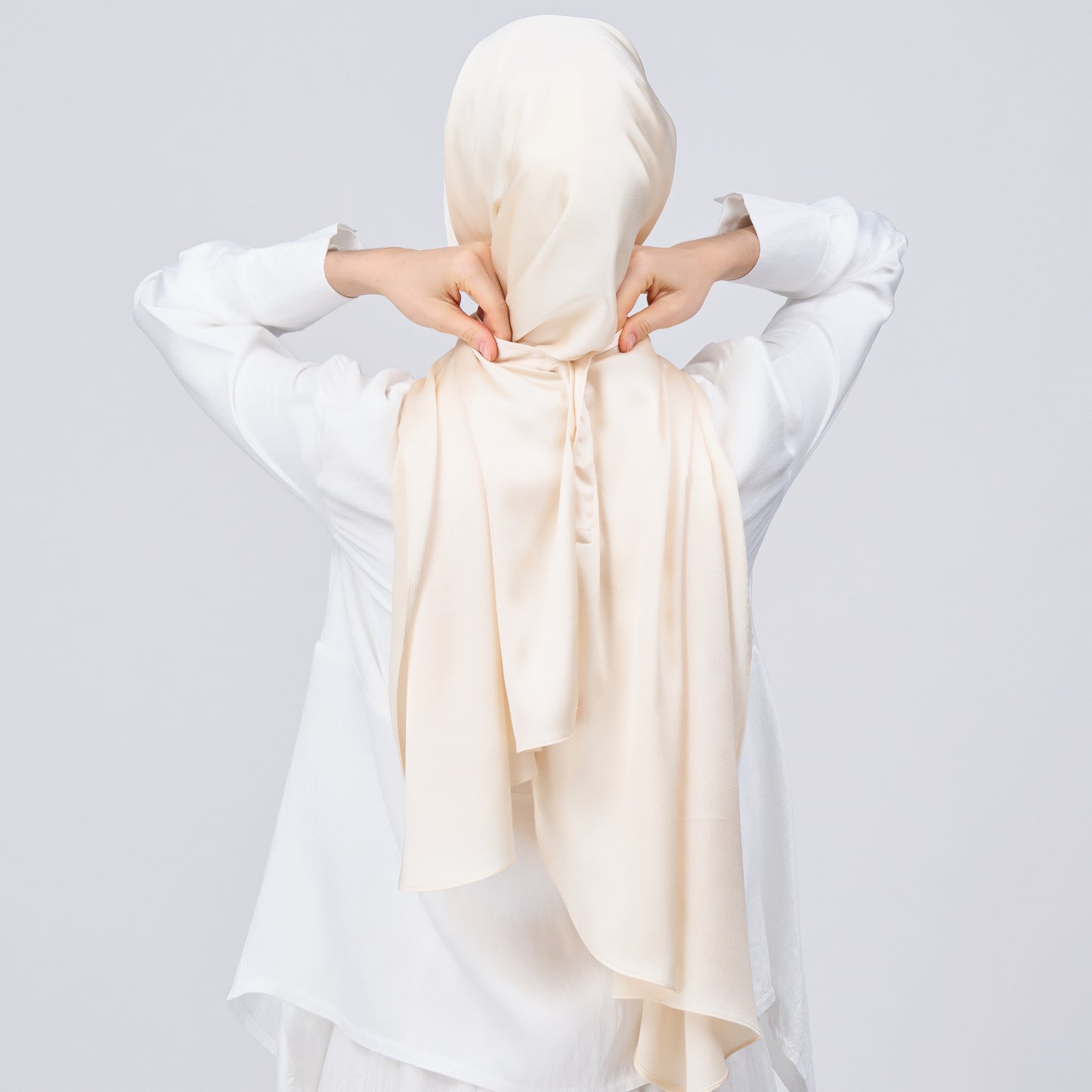 Instant Tag n' Go Shawl | Satin Bulle in Bridal Cream
