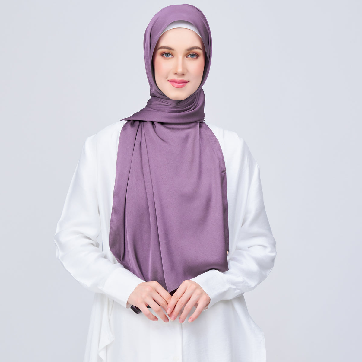 Instant Tag n' Go Shawl | Satin Bulle in Dark Orchid
