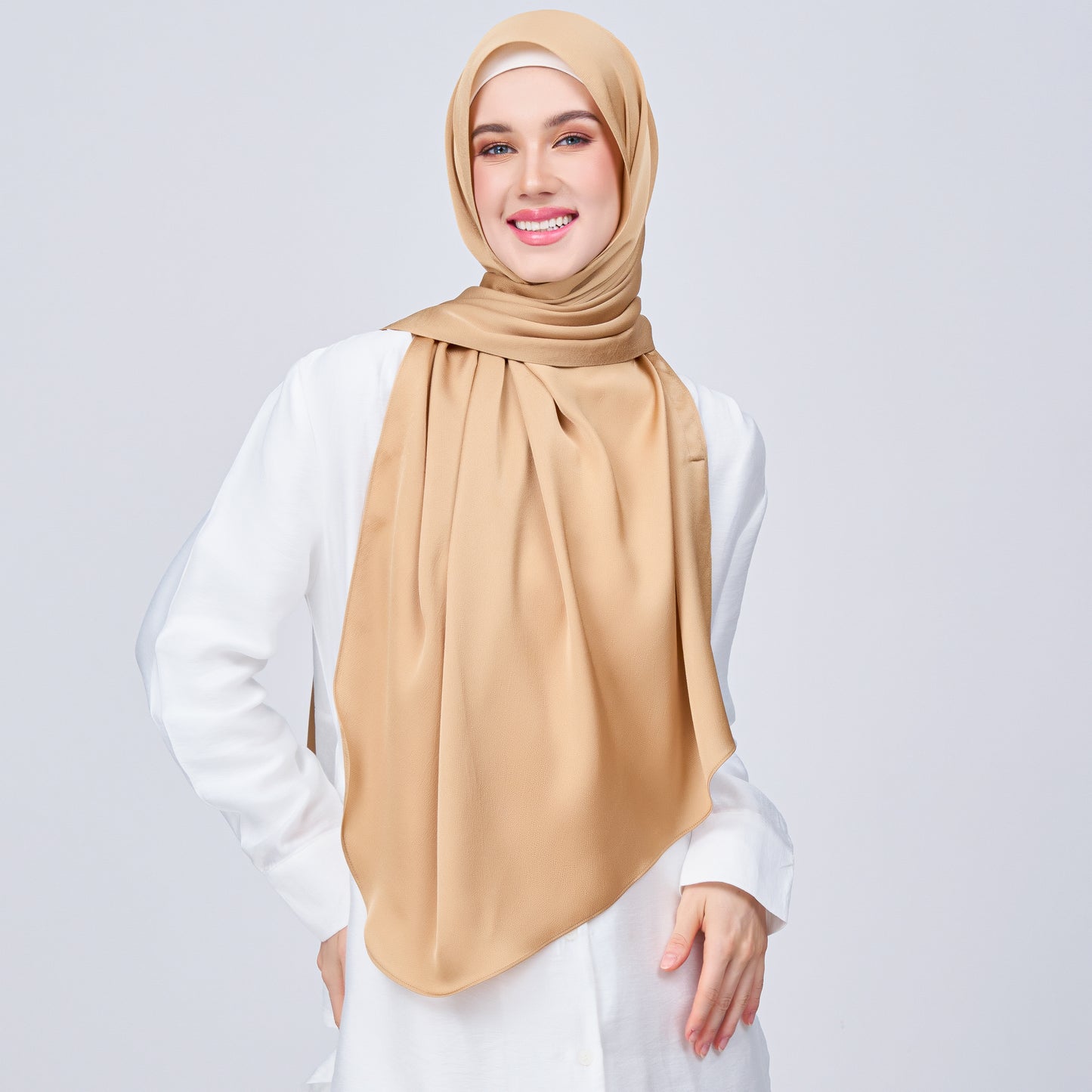 Instant Tag n' Go Shawl | Satin Bulle in Gold