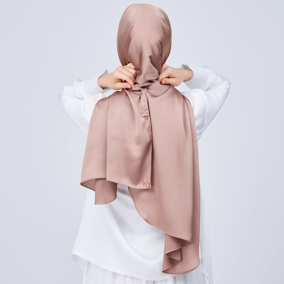 Instant Tag n' Go Shawl | Satin Bulle in Medium Toffee