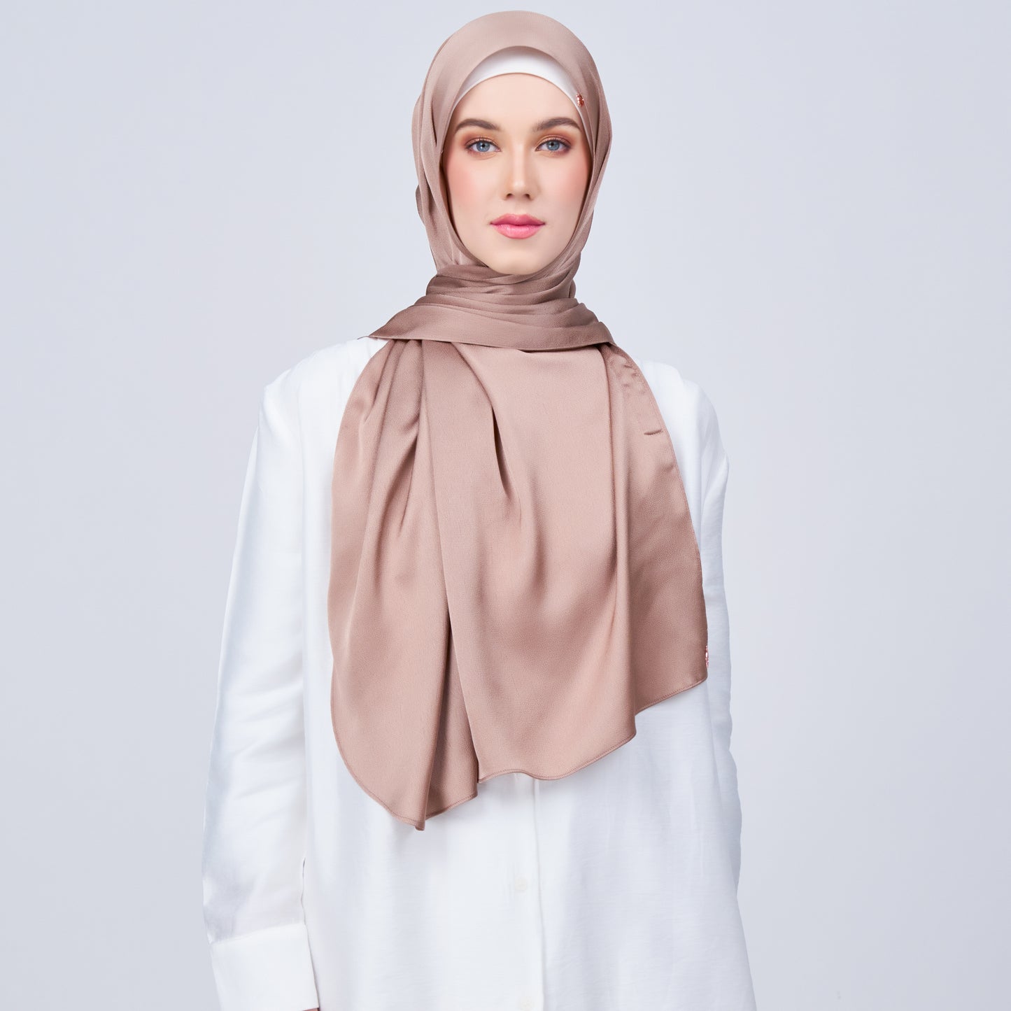 Instant Tag n' Go Shawl | Satin Bulle in Medium Toffee