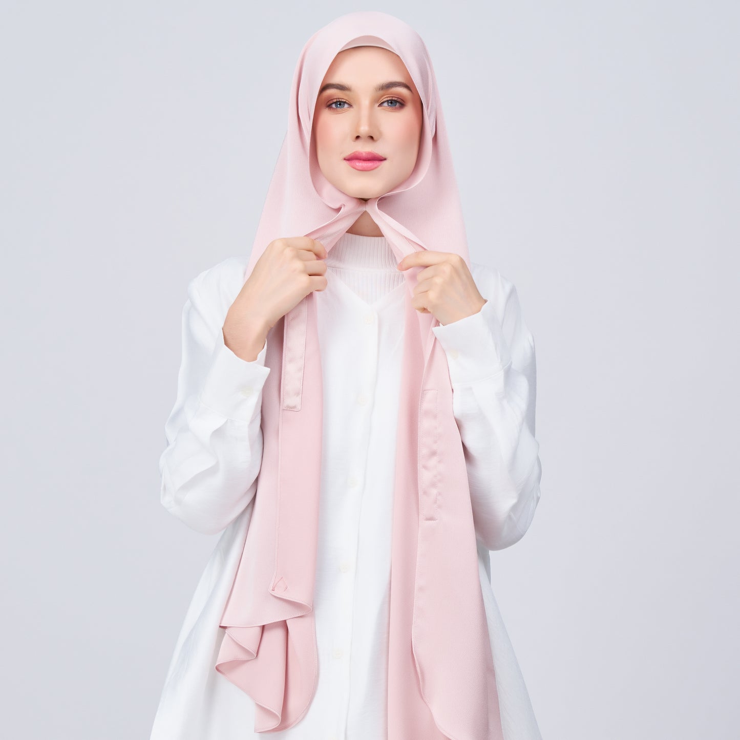 Instant Tag n' Go Shawl | Satin Bulle in Nude Pink
